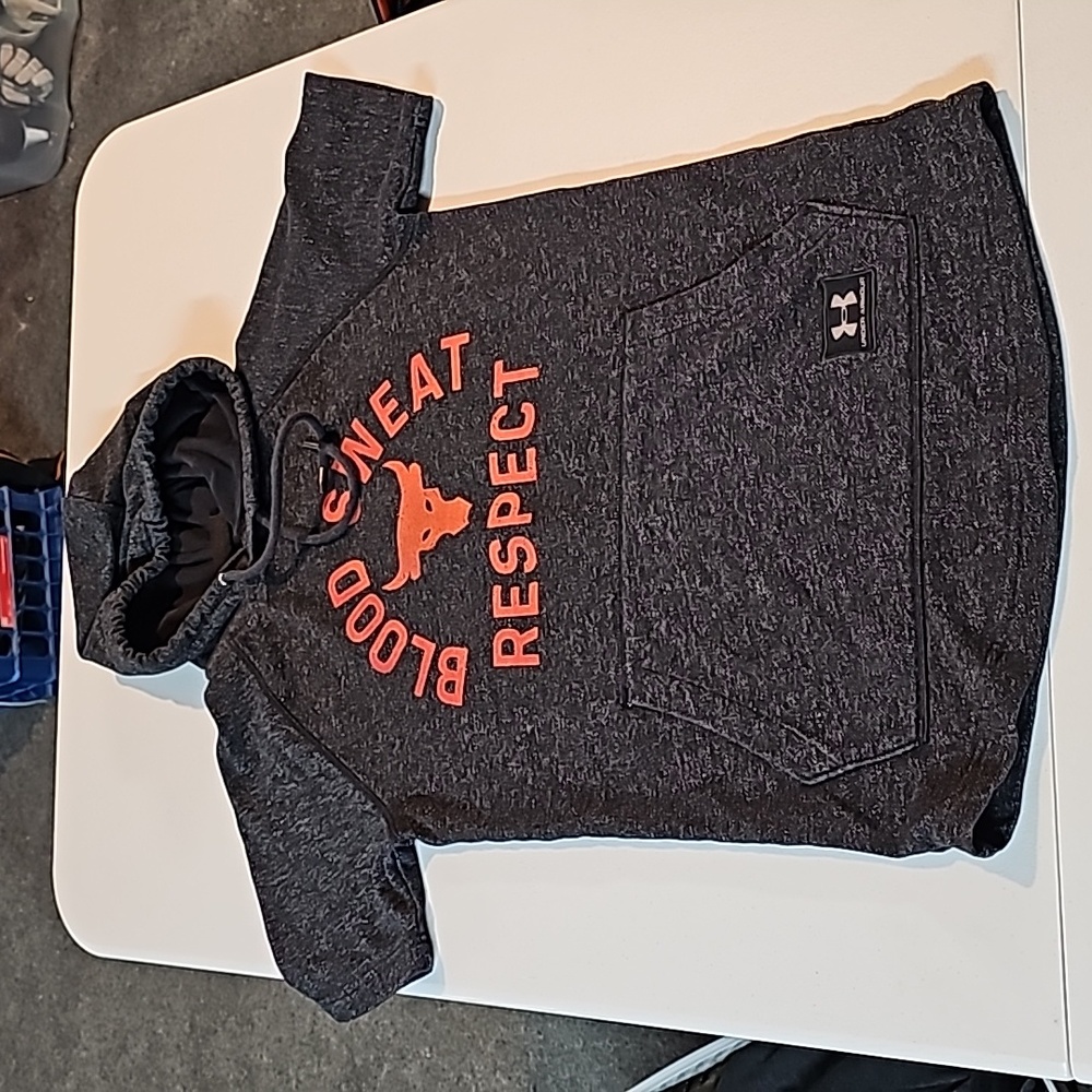 Never Worn! The Rock